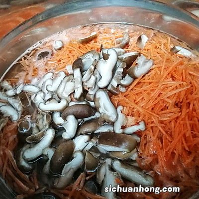 胡萝卜香菇鸡蛋素饺子 喜家德香菇水饺配方?