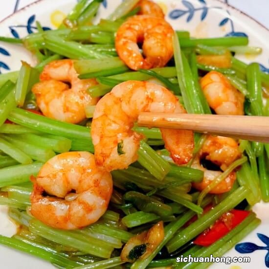 芹菜炒虾仁的做法 芹菜炒大虾的做法?