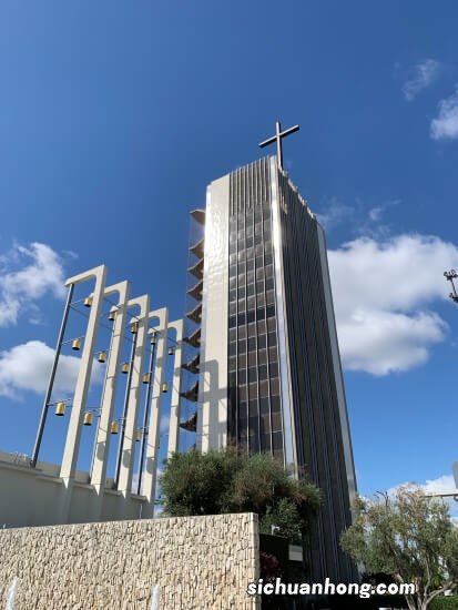 世界十大最丑建筑 柳京饭店是最丑烂尾楼，第一外观形似火锅