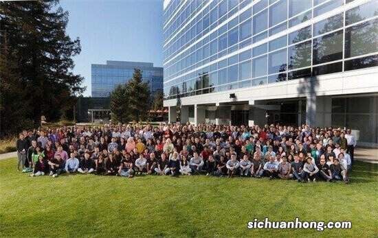 女孩儿,你的身体不允许异性随便触摸!