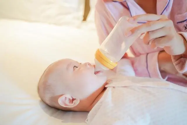 母乳喂养和奶粉喂养的区别真的很大吗？看了就知道了