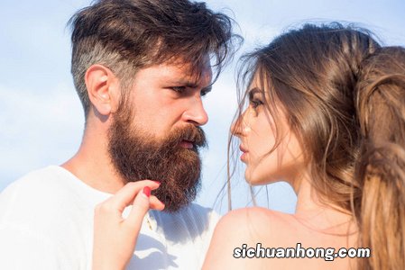 亲密关系中：女人变心的原因，男人要自省