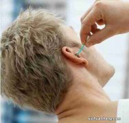 经常掏耳朵会不会得中耳炎？