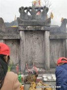 ?村民上山祭祖被拒 在景区大厅烧纸的行为违法吗？