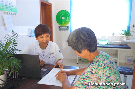 清明假日的满族乡义诊医生来到家门口 医生去义诊是为了什么？