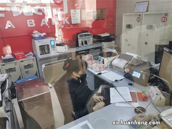 我,银行柜员,告诉你为什么信贷员是正式员工,柜员可以是合同工