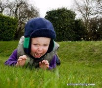 对不起，从你离开我的身体我就在催着你长大！