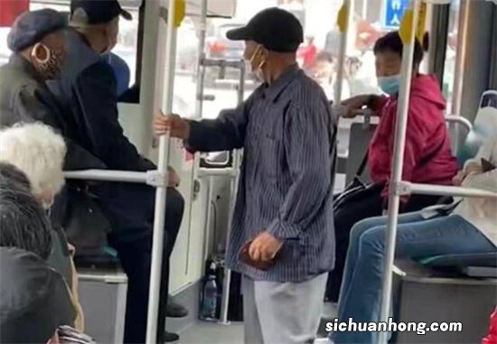 客车司机辱骂乘客怎么办 客车司机辱骂乘客怎么处理