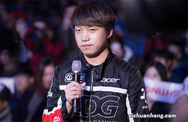 LPL选手排行榜更新，RNG两人上榜，UZI与厂长都不在列