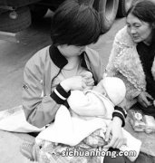 未满月宝宝喝完母乳后竟突然窒息身亡，悲剧的来袭让人难以置信