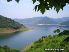 世界十大淡水湖 伊利湖上榜，第一面积达82414平方公里