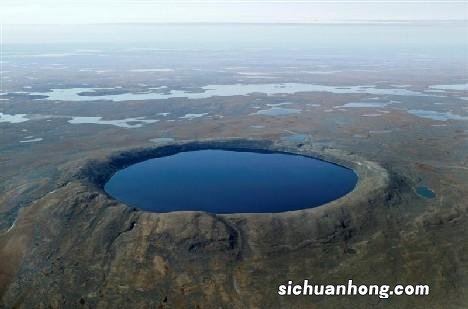 世界著名的十大陨石坑 加拿大清水湖上榜,第一太壮观