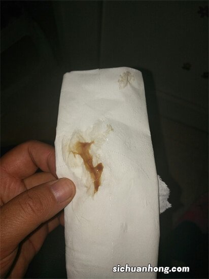 孕早期有褐色分泌物或出血现象正常吗,要紧吗?