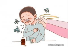 孩子咳嗽不吃药会拖成肺炎吗？看有没有这3种情况