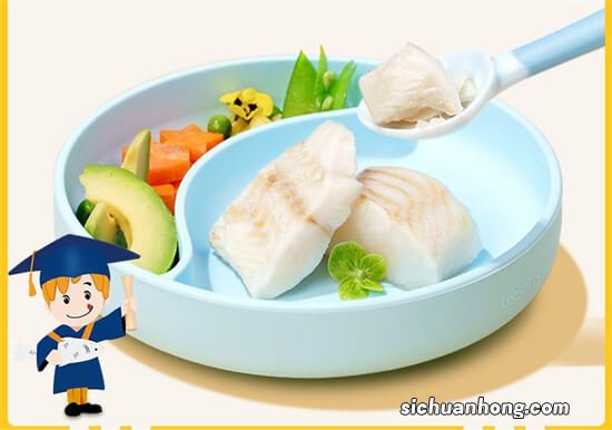 教大家如何给宝宝吃鱼，来帮助孩子更聪明