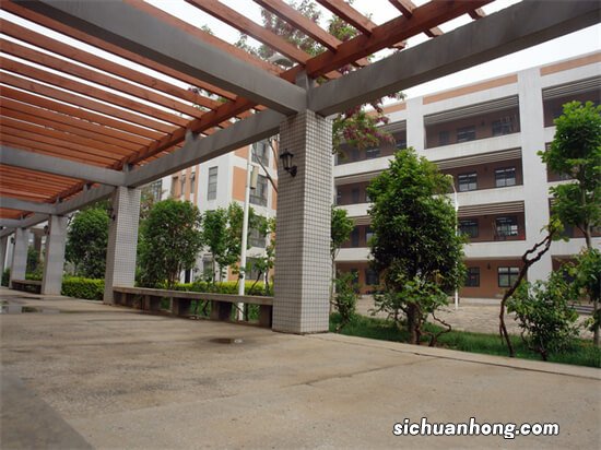 郑州十大高中排行榜 第二中学上榜首 教育理念一流