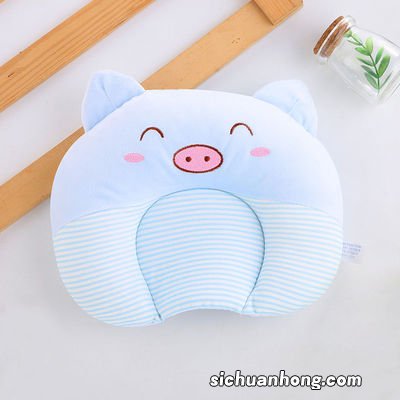 三种家里老人推崇却不科学的方式,不要再采用了,新手父母要警惕