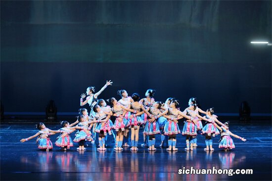 中国十大舞蹈家：黄豆豆上榜，她在芭蕾上造诣高