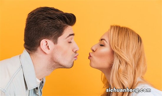 接吻时女生身体会出现什么反应