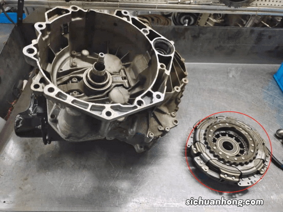 大众迈腾变速箱维修:不走车故障