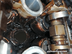 行驶中的摩托车发动机异响到底应该怎么排查与判定？