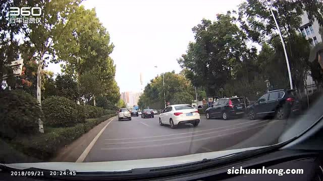 爽文警报!让违章“狗”无所遁形!——360 G300 PRO行车记录仪