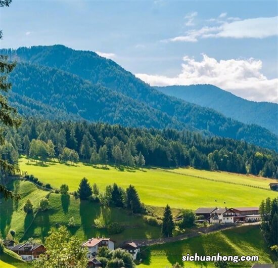 橡胶地板十大品牌：盟多上榜，第一成立于建国时期