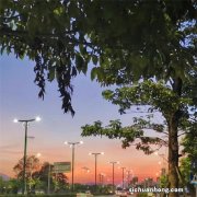 电动车和摩托车，选哪个会更划算？行内人算笔账，让你一目了然