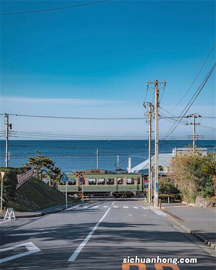 第一次亲女朋友的感觉，一辈子都难忘记，你呢？