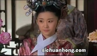 她是弘历的第一个女人