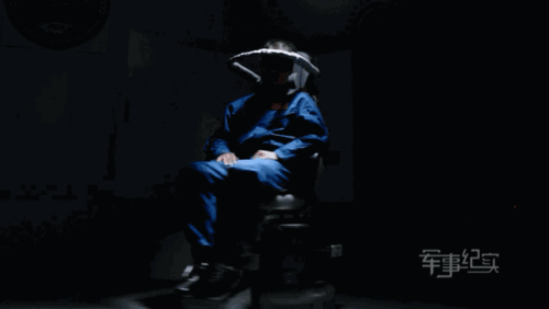 残暴的女性航天员提拔。