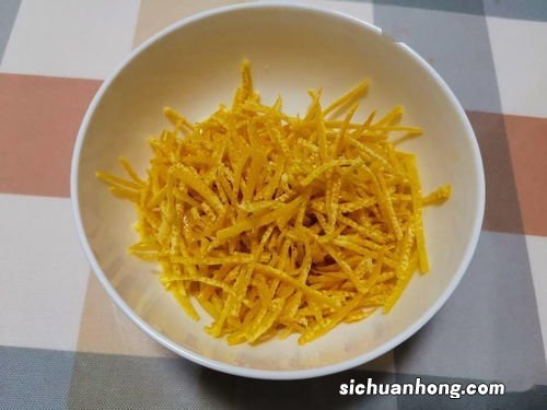 青红二丝又是什么做的呢?