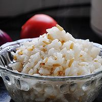 电饭煲焖米饭多久