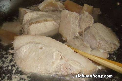 大块猪肉要煮多久