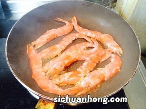 观赏小红虾吃什么