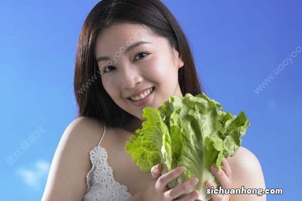 央视天气预报女主播23年不老，女人冻龄的秘诀