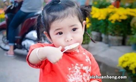 预防孩子积食七分饱益健康 苹果山楂水帮宝宝消积食