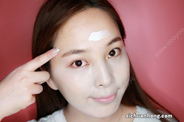 秋天应该如何养护肌肤?秋天护肤的重点是什么?