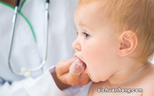 虫牙找上宝宝最关键的原因 宝宝刷牙爸妈必须亲上阵