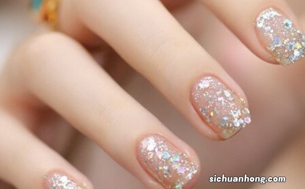 美甲频繁会导致什么疾病?美甲频率多少合适?