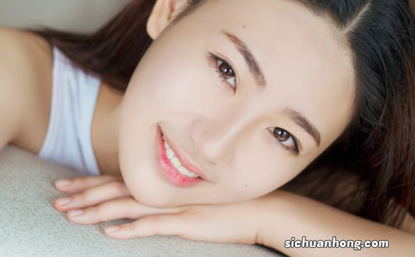 脸上的皱纹很多是个人习惯不好,看看你中了几条