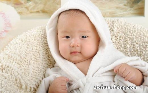 口臭并不是成人的专利 造成宝宝口臭的原因