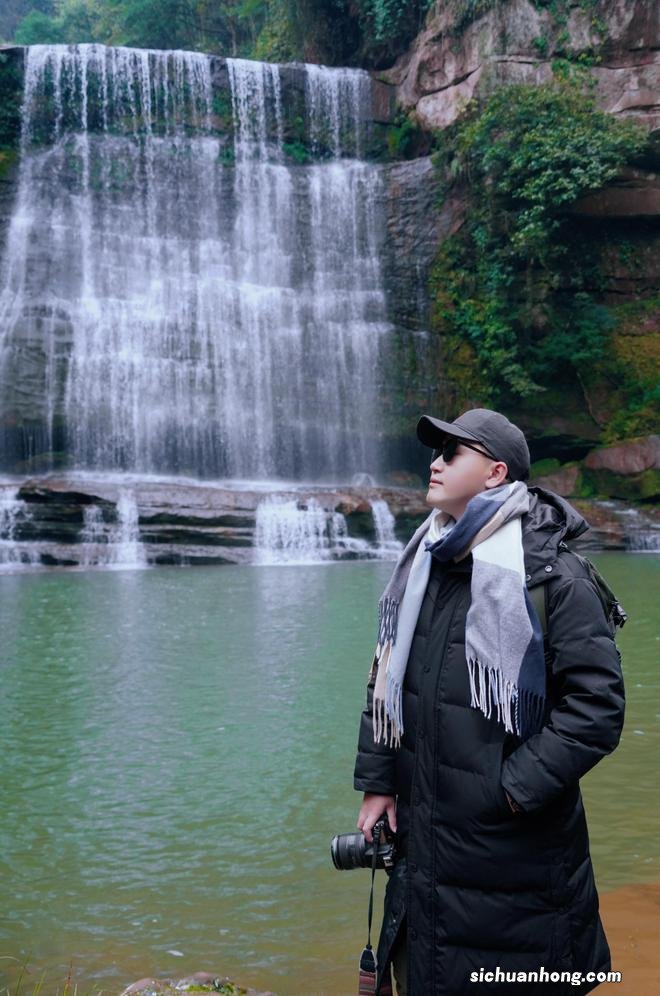 同纬度最完好的常绿阔叶林,川黔两省曾对其抢夺,还藏有恐龙脚印