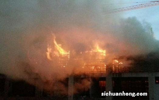 地铁内发生火灾的逃生方法