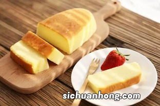 蛋糕裂纹什么原因