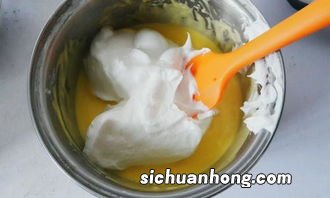 蛋白打过头蛋糕什么样