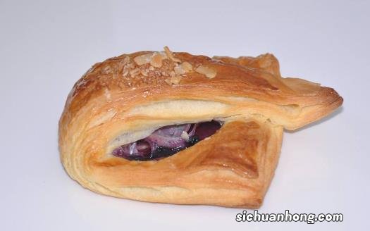 挑选新鲜可口面包的窍门 四种面包要少吃