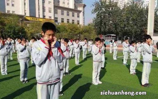 青少年近视按摩疗效好 预防青少年近视经常做健眼操