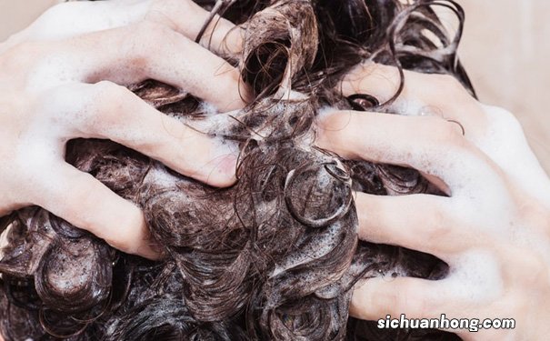 冬天早上洗头好不好?冬天早上洗头合适吗?