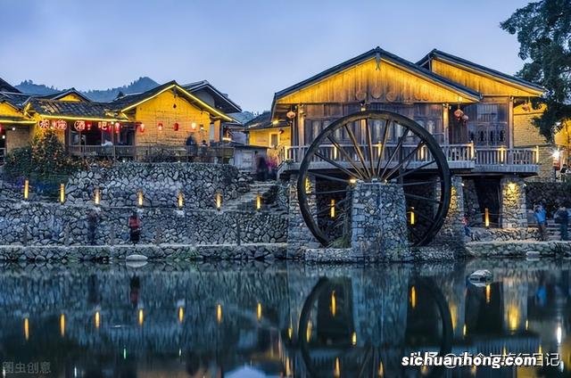 这座被忽视的美食小城，素有 海滨邹鲁 美誉，还拥有“小垦丁小岛”